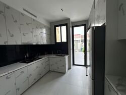Parry Avenue (D19), Semi-Detached #579581401